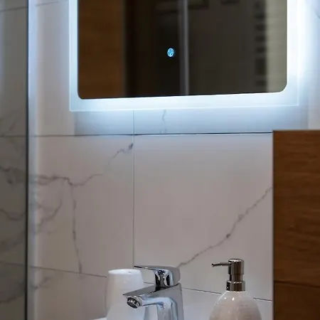 דירה King's Square Lux 1 *