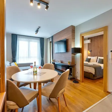 דירה King's Square Lux 1 *